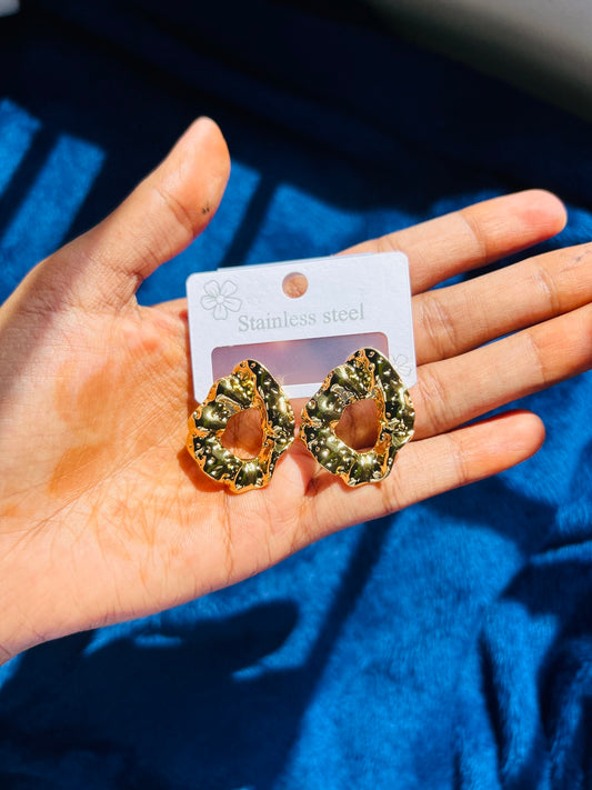 Geometric oval earrings 18k gold plated