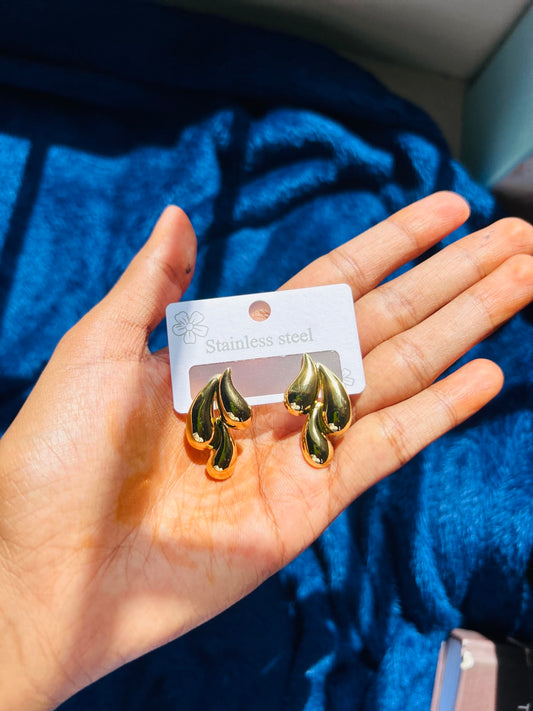 Drop earrings