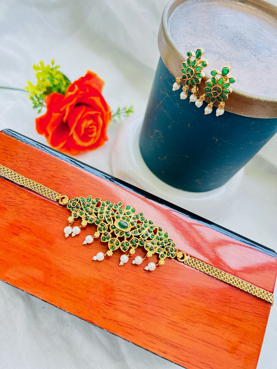 Classic Green Choker Set